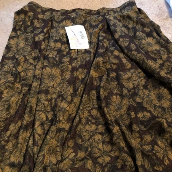 Lularoe Madison skirt size large NWT